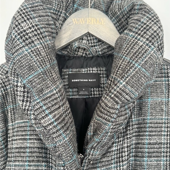 Nordstrom Exclusive-Something Navy Plaid Puffer Coat - Picture 2 of 3